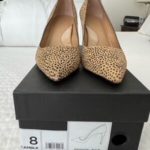 Banana Republic Tan and Black Heels